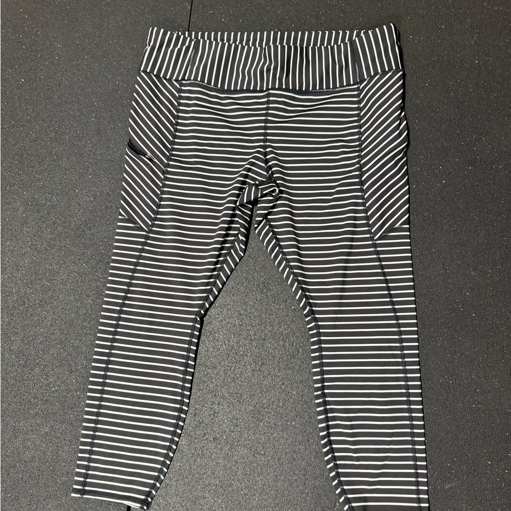Athleta Striped Cropped Leggings – Size 1X